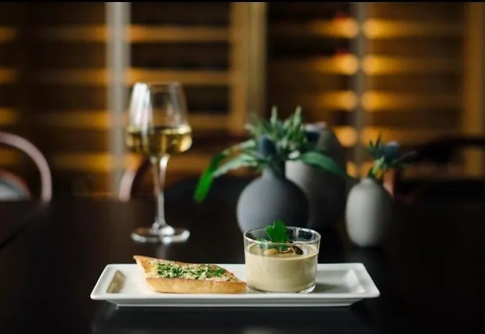 アパート Black Tower In Centrum シュチェチン